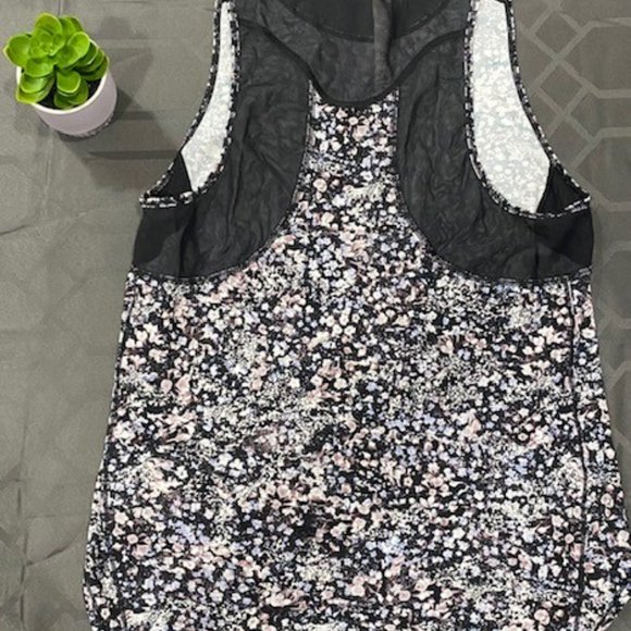 Lululemon Sculpt Tank II - Picture 6 of 7